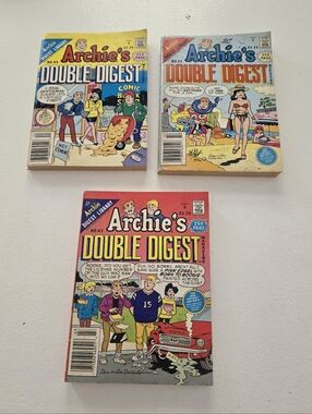Archie’s Double Digest Comic Lot - Of 3 Bright Multi-Color Covers # 42,43,44
